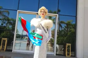 Naina gözəllik müsabiqəsində “Merlin Monro” oldu