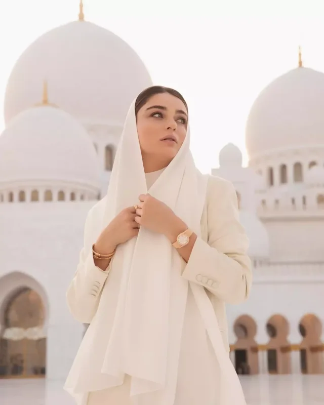 Ayça Ayşin Turan Şeyx Zayeddə...