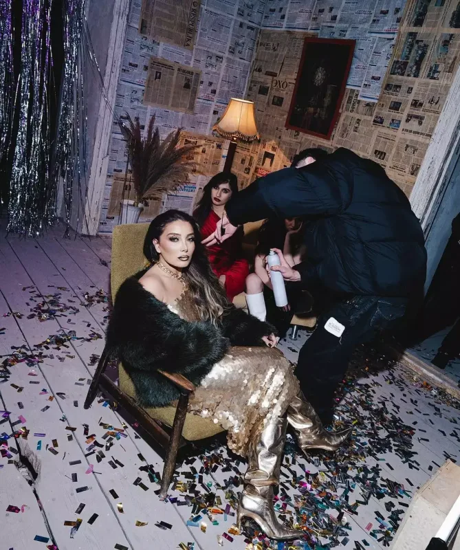 Günay “Mən beləyəm” üçün fərqli obrazlarda