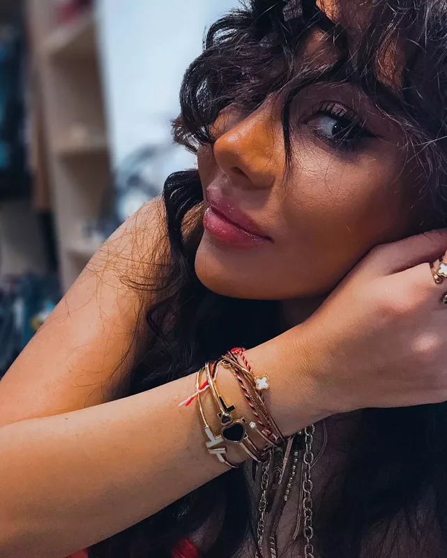 Ayseldən çılğın pozalar