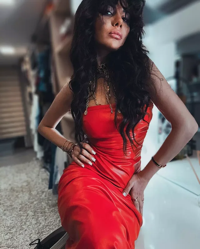 Ayseldən çılğın pozalar