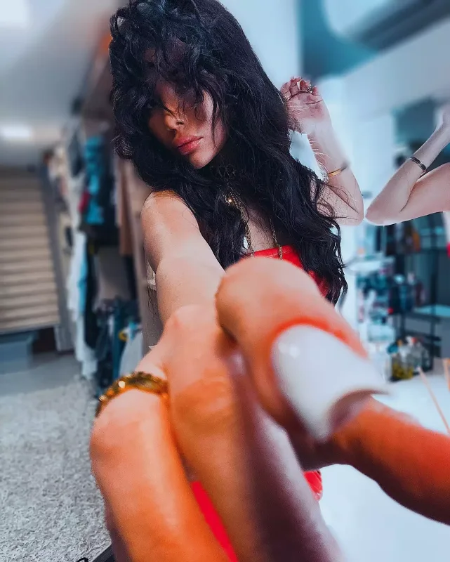 Ayseldən çılğın pozalar