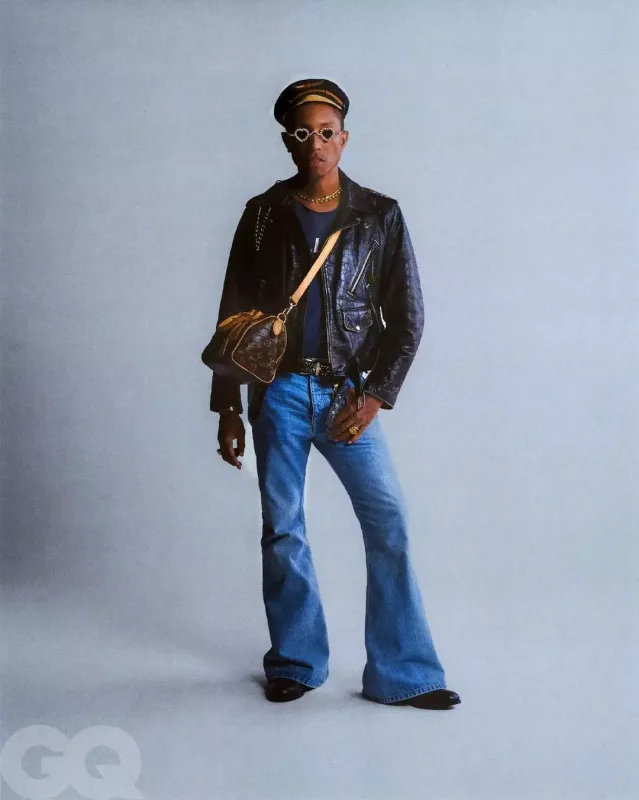 Dünya ulduzu təpədən dırnağa “Louis Vuitton”a büründü