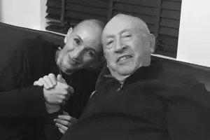 Aydandan atası Tahir Salahovla bağlı paylaşım