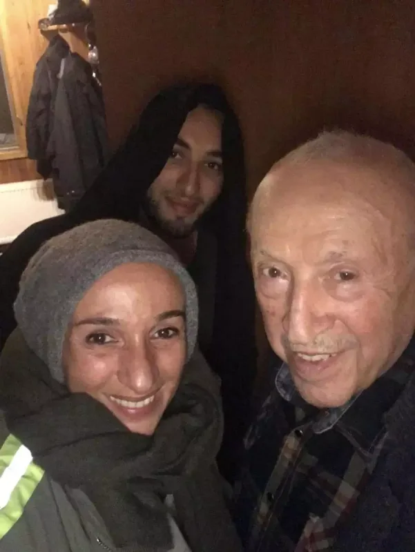 Aydandan atası Tahir Salahovla bağlı paylaşım