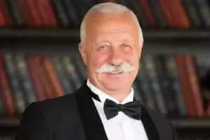 10 milyondan imtina etdi