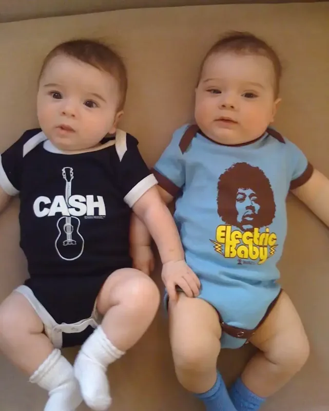 “Sizinlə fəxr edirəm” - Emindən oğullarına