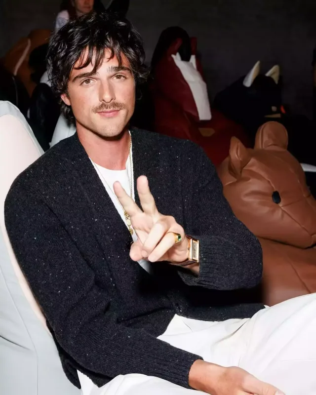 Yeni tərzi bəyənilmədi