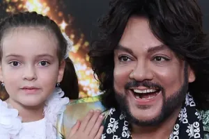 “Mənə kök və çirkin deyirlər”