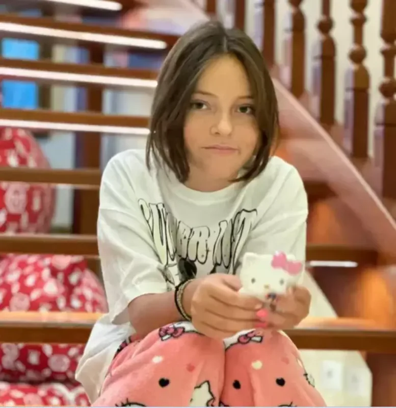 “Mənə kök və çirkin deyirlər”