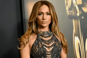 CeyLo görünüşünə görə əziyyət çəkirmiş...