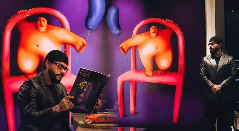 Timati dodaq uçuqladan məbləğə rəsm əsəri aldı