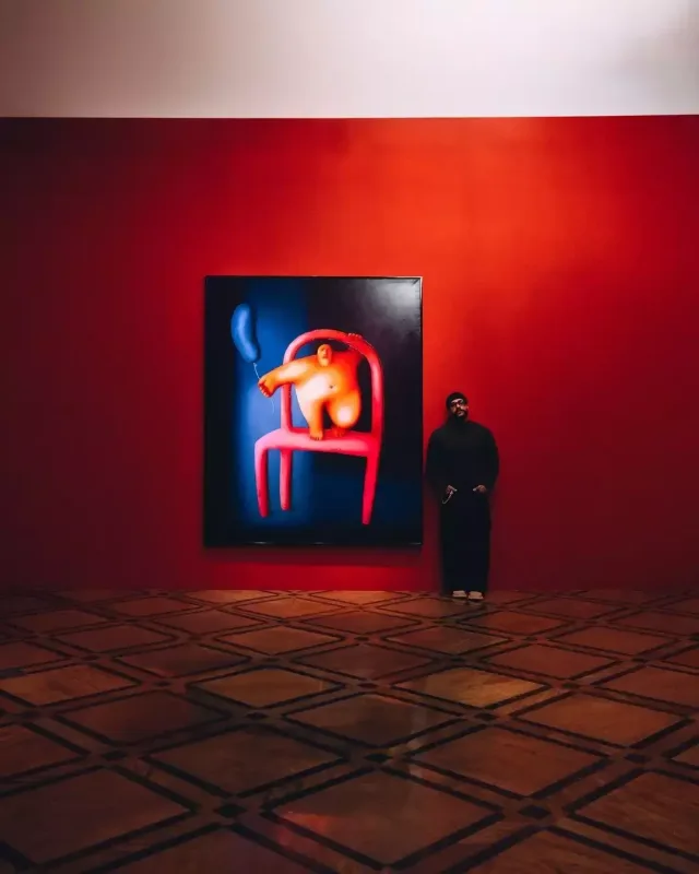 Timati dodaq uçuqladan məbləğə rəsm əsəri aldı