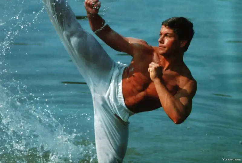 Van Dammın oğlu atası kimi karateyə başladı