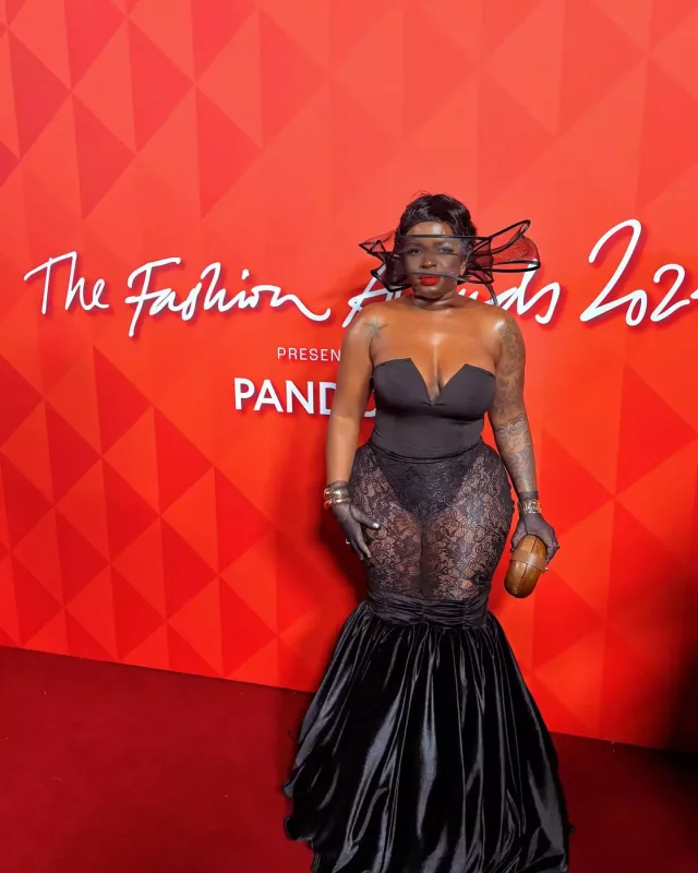 Moda gecəsindən şəkillər...