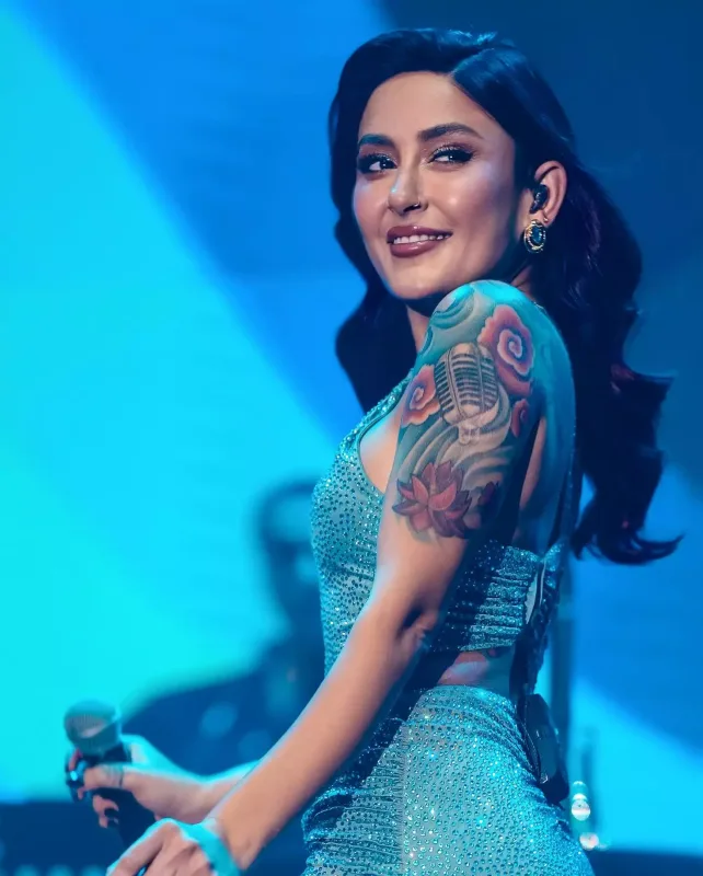 Boşanma ərəfəsində olduğu əri ilə barışdı