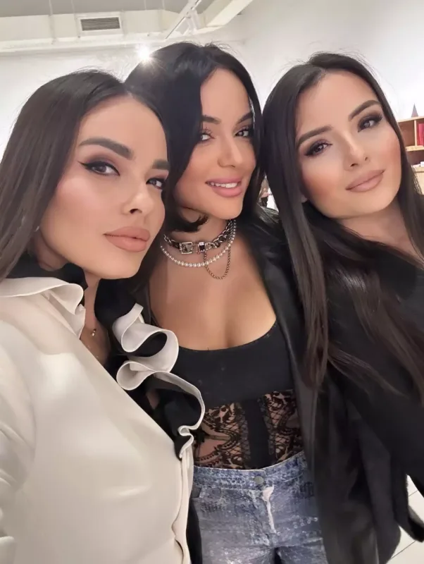 Onlar Ülviyyə Mahmudova ilə muzeydə