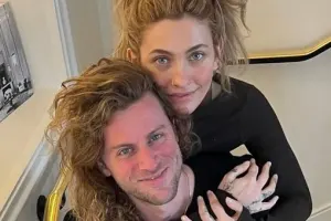 Maykl Ceksonun qızı ərə gedir