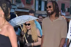 Madonna ayrıldığı deyilən sevgilisi ilə bir arada