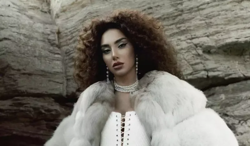 “Savadsız cəmiyyətin iç üzünü ortaya çıxartdı”