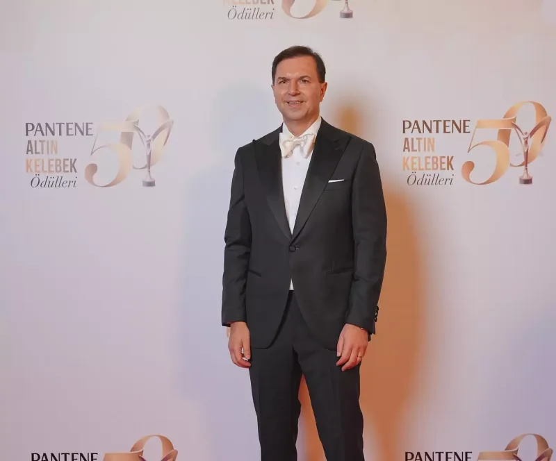 Qırmızı xalıda yarış!