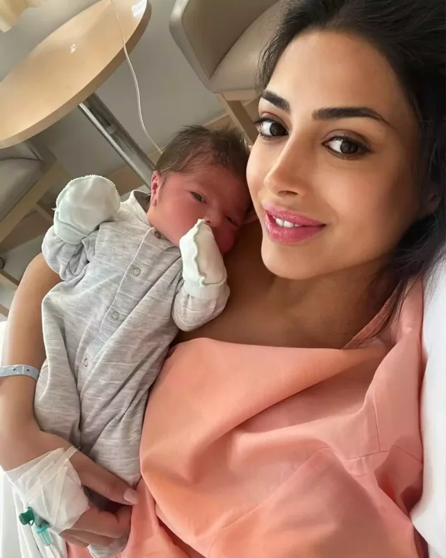 Aparıcı ilk dəfə oğlunu göstərdi