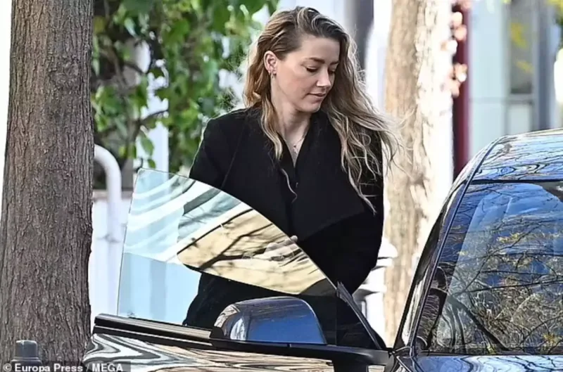 Hamilə olduğu deyilən aktrisa belə görüntüləndi