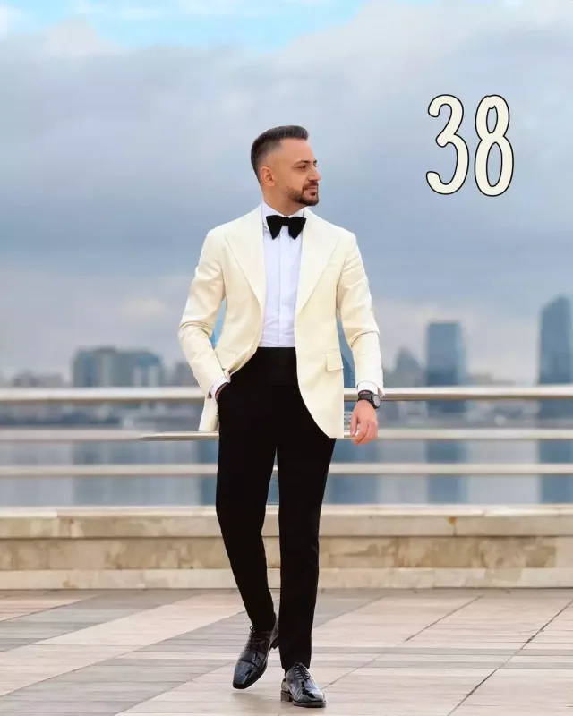 Özünü belə təbrik etdi