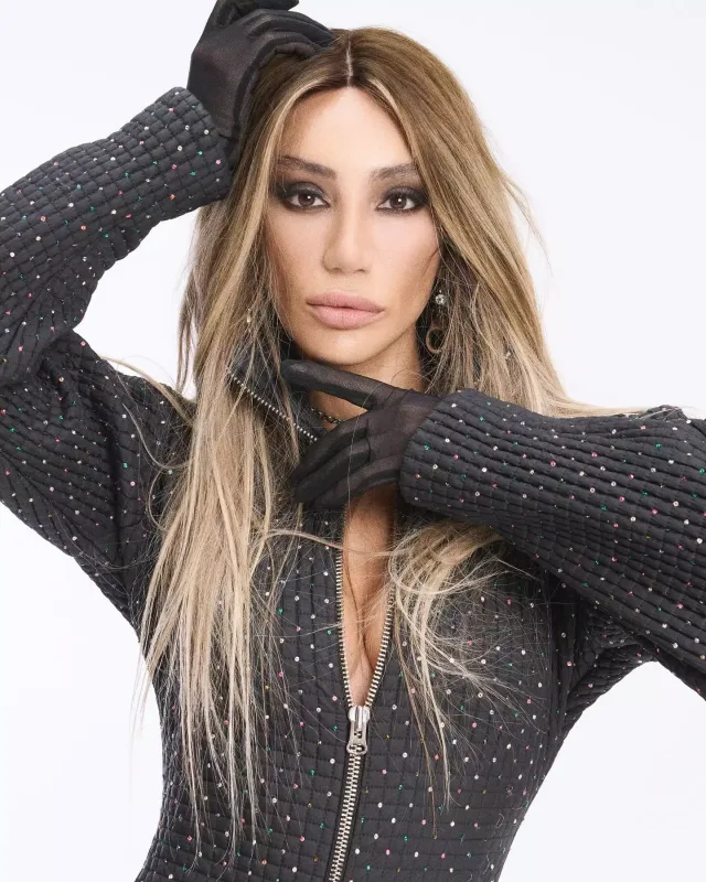 Röya Ayxan onlardan canını qurtardı