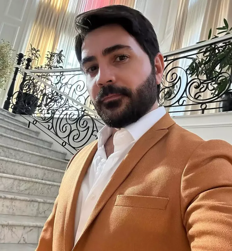 “İnsanlar sizi təhqir edəndə xoşunuza gəlir?”