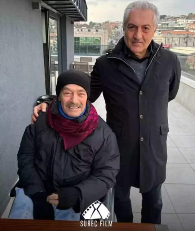 Beynindən əməliyyat olunan Kadir İnanır üzə çıxdı