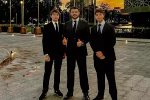 Oğullarından Emin Ağalarova sürpriz