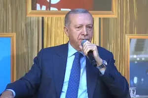 Ərdoğan “Sarı gəlin” mahnısını oxudu