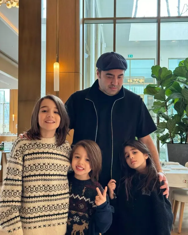 Safura əri ilə uşaqlarını paylaşdı