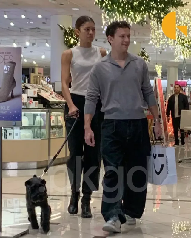 Milad alış-verişində görüntüləndilər