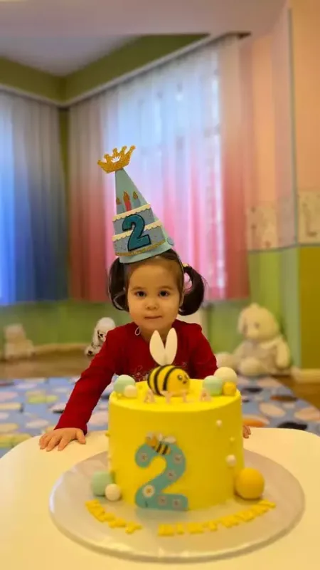 “Hər şey səninlə daha gözəldir” - Sevdadan qızına