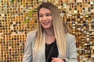 Türkiyəli fenomen plastik əməliyyatdan dünyasını dəyişdi