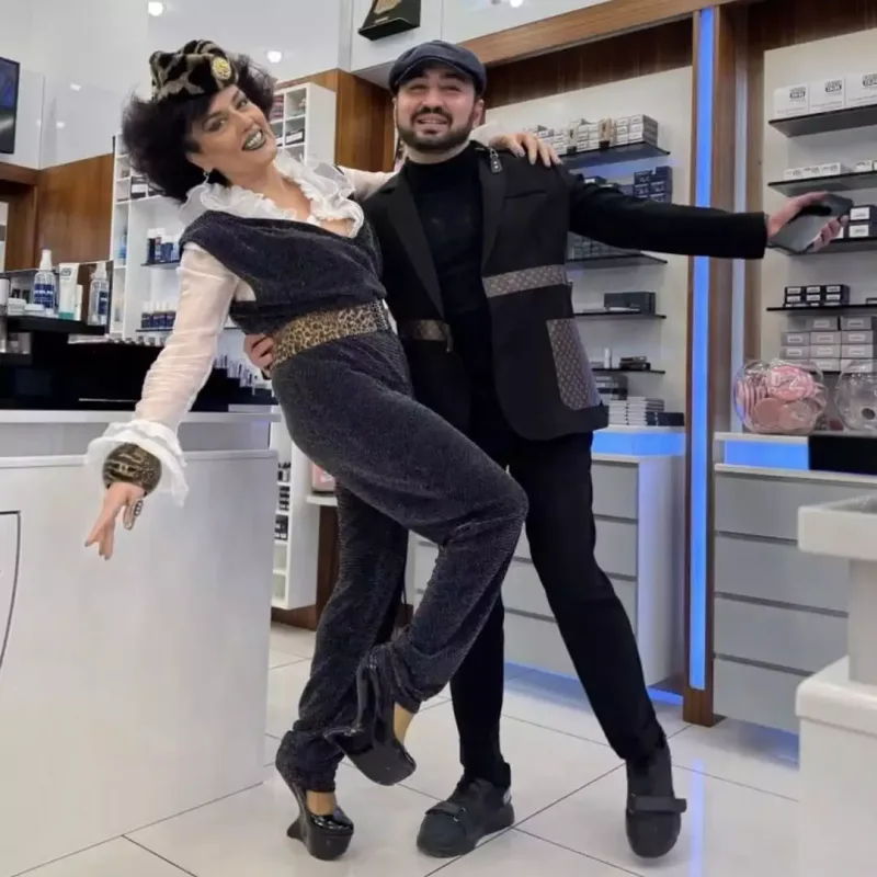 Elza yenə dəyişdi