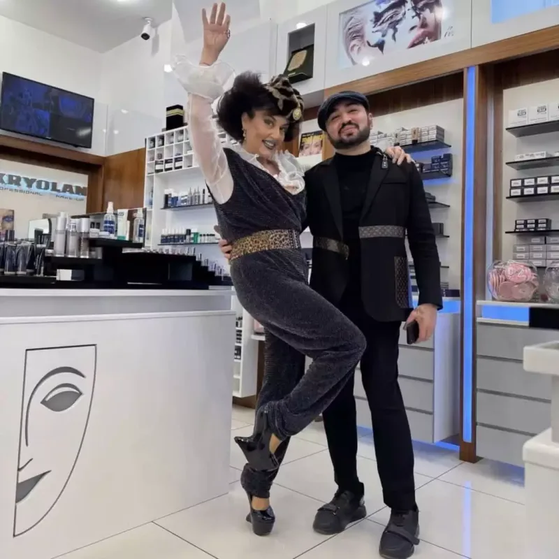 Elza yenə dəyişdi