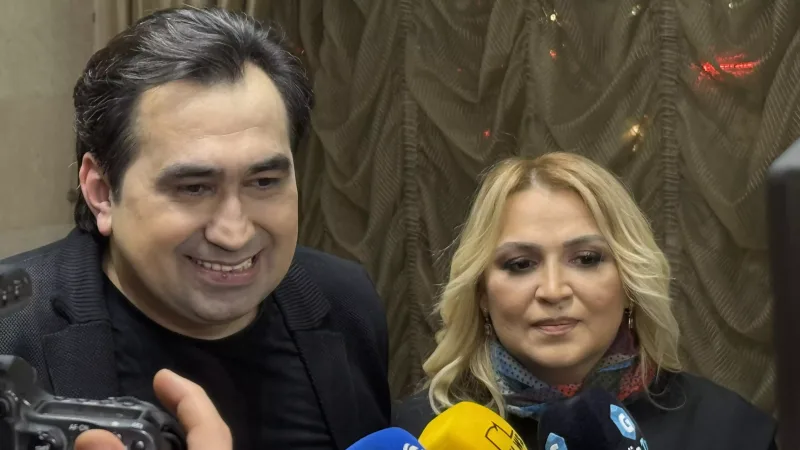 Elton konsertinə niyə yalnız Ayazı dəvət edib?