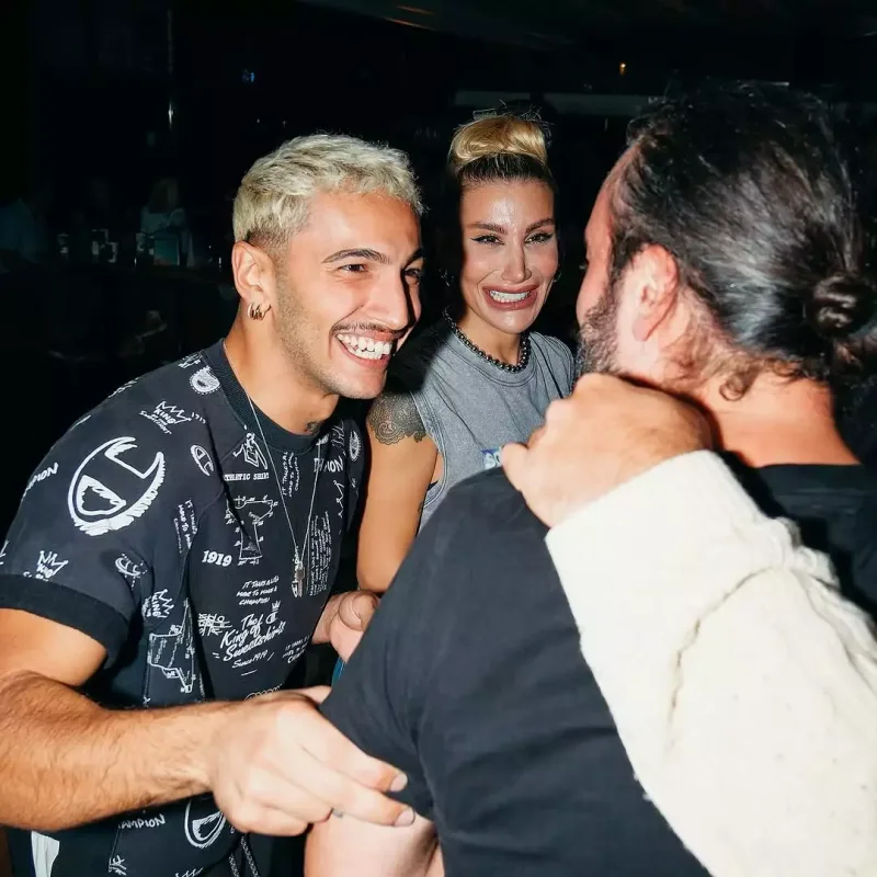 İrem sevgilisinin yarıçılpaq görüntülərini yaydı