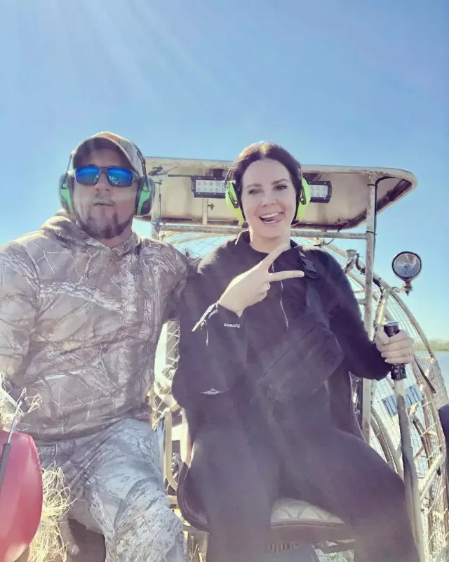 Dünya ulduzunun gizli toyundan fotosu üzə çıxdı