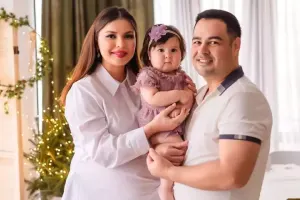 Sevda qızı ilə… - Video