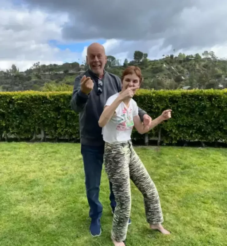 Brüs Uillisin qızı ərə gedir!