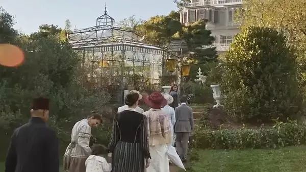 Şakir Paşa Köşkü yandı! - Çəkiliş dayandı
