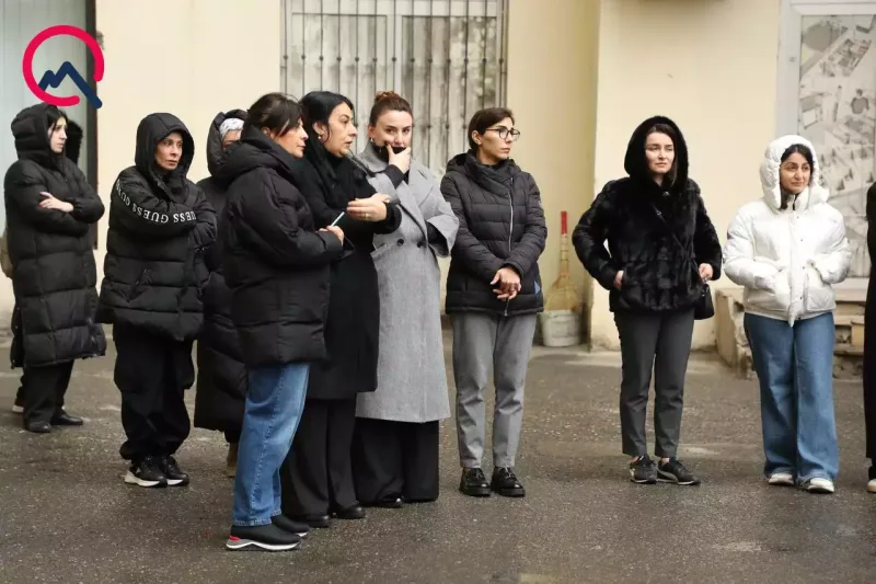 Yaxınları Məhəmmədəli ilə vidalaşır... - Fotolar