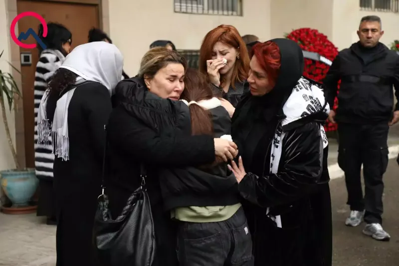 Yaxınları Məhəmmədəli ilə vidalaşır... - Fotolar