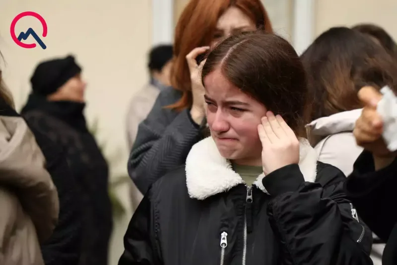 Yaxınları Məhəmmədəli ilə vidalaşır... - Fotolar