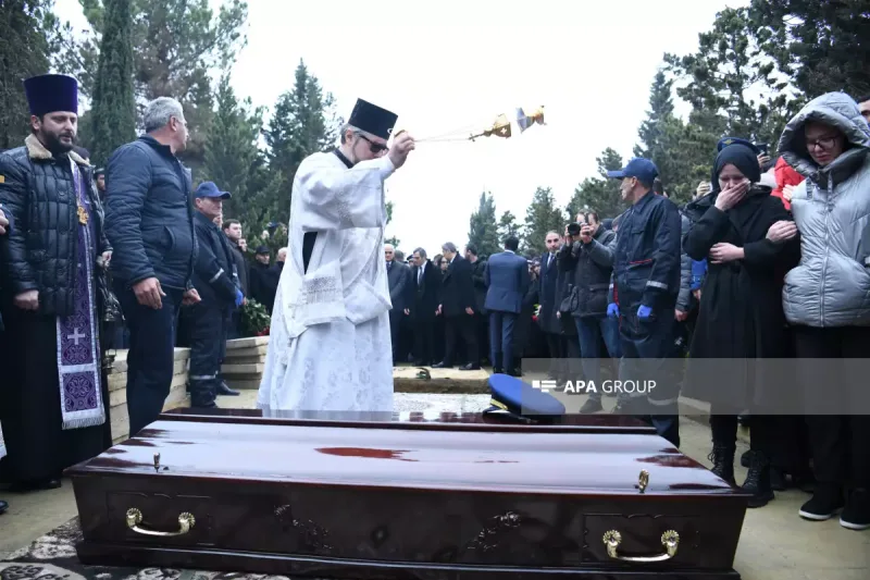 II Fəxri xiyabanda dəfn mərasimi keçirilir…