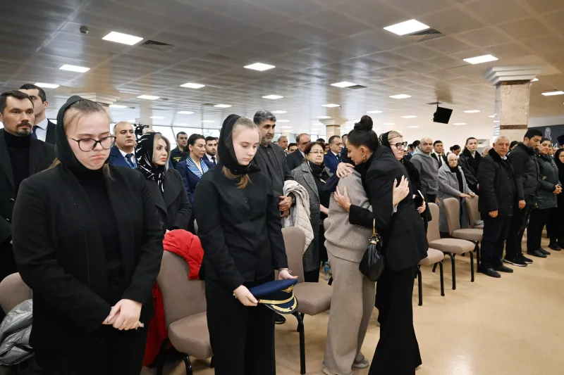 Ailələrin yanında oldular...